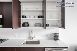 2116 4th Ave, Unit SI FL16-ID229 in Seattle, WA - Foto de edificio - Building Photo