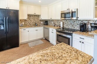 581 Teryl Rd in Naples, FL - Building Photo - Building Photo