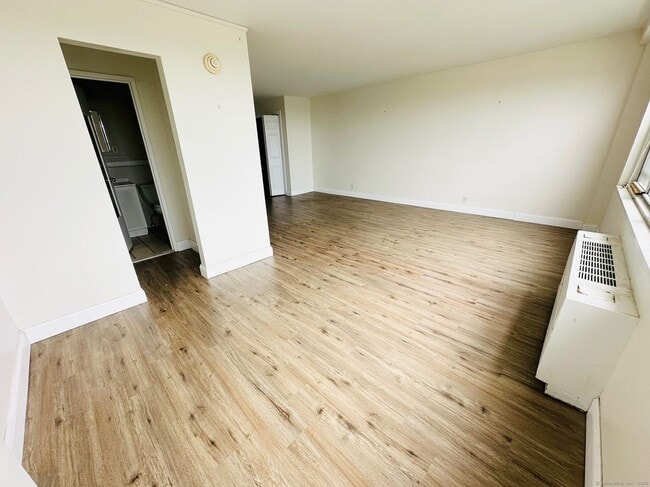 property at 2625 Park Ave