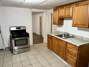 551 5th Ave in Troy, NY - Foto de edificio - Building Photo