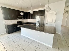 536 Sapphire Dr in Davenport, FL - Building Photo - Building Photo