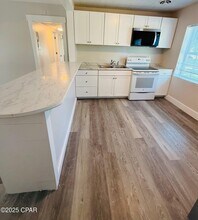 1305 Flower Dr in Panama City, FL - Building Photo - Building Photo