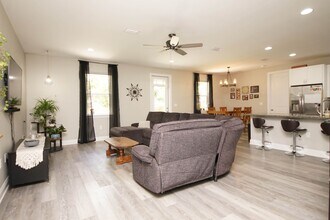 356 Chicago Ave in Valparaiso, FL - Building Photo - Building Photo