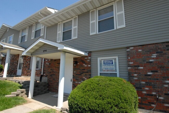 814 Highland Hill Ct