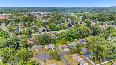 37 Tarinelli Cir in Bridgeport, CT - Building Photo - Building Photo
