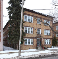 124 Castle St Apartments