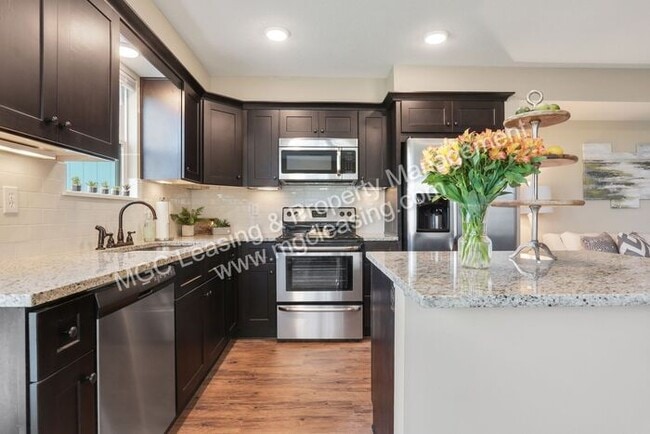 28 NE 93rd St in Kansas City, MO - Building Photo - Building Photo