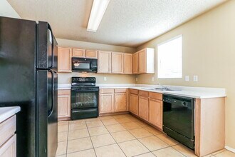 521 Merton Ct in Crowley, TX - Building Photo - Building Photo