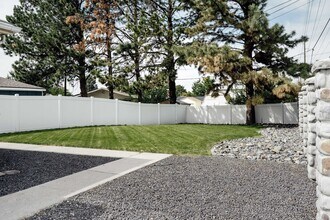 8917 S 1240 E in Sandy, UT - Building Photo - Building Photo
