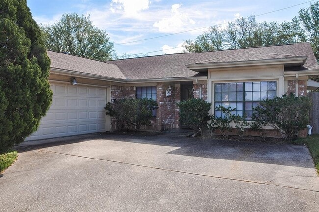 2931 Colony Dr in Sugar Land, TX - Building Photo - Building Photo