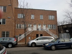 41 Maple Ave in Staten Island, NY - Building Photo - Other