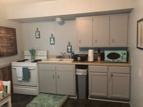 207 N Stark St in Bennington, NE - Building Photo - Building Photo