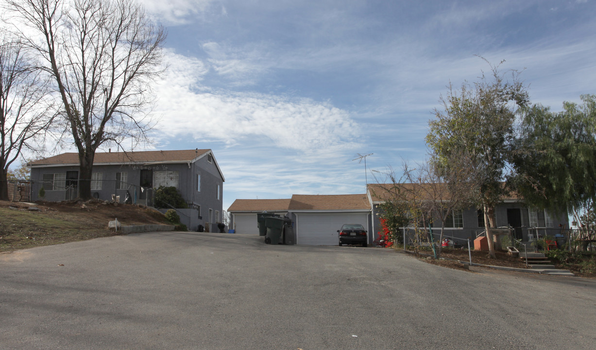 5952 Tyler St in Riverside, CA - Building Photo