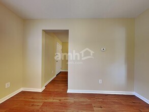 132 Hitching Post Pl in Florence, KY - Building Photo - Building Photo