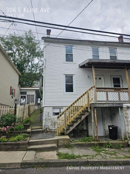 306 E Kline Ave in Lansford, PA - Building Photo