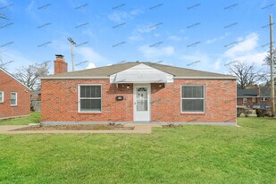 1100 Mona Dr in St. Louis, MO - Building Photo