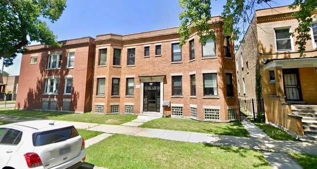 1406 E 69th Pl, Unit 2