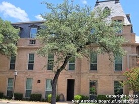 7707 Broadway in San Antonio, TX - Building Photo