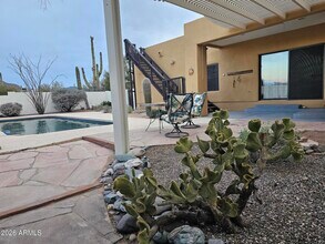 6540 E Maria Dr in Cave Creek, AZ - Foto de edificio - Building Photo