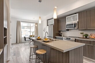 9402-9150 150 St NW in Edmonton, AB - Building Photo - Building Photo