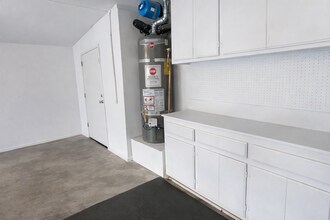 12553 Foxtail Ln in Victorville, CA - Building Photo - Building Photo