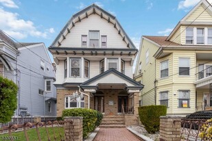 342 Summer Ave in Newark, NJ - Building Photo