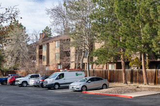 Telluride West Condominiums in Lakewood, CO - Building Photo - Building Photo