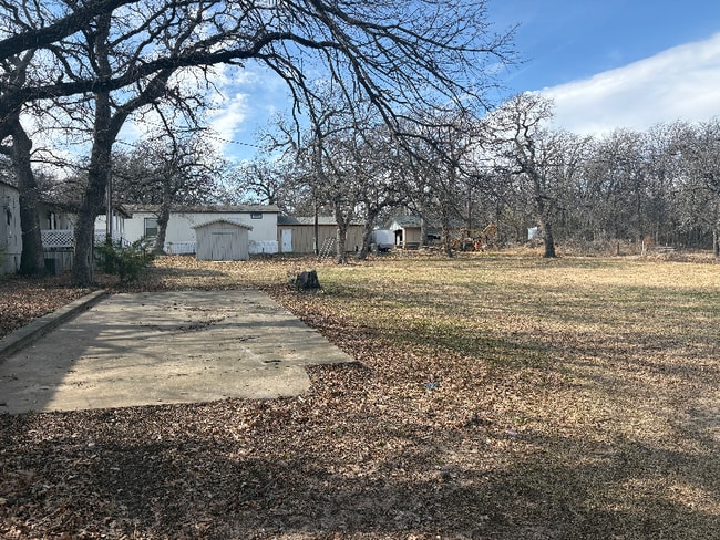 122 Private Rd 4768 in Boyd, TX - Foto de edificio - Building Photo