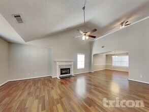 341 Chase Marion Way in Mcdonough, GA - Foto de edificio - Building Photo