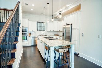 175 Sampson St NE in Atlanta, GA - Building Photo - Building Photo