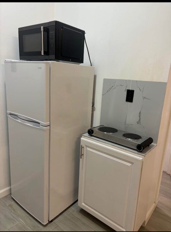 27949 SW 133rd Ave in Homestead, FL - Foto de edificio - Building Photo