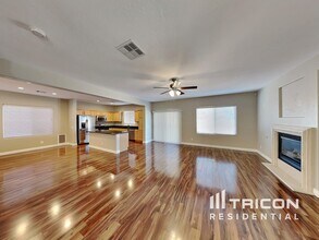 8081 Celina Hills St in Las Vegas, NV - Building Photo - Building Photo