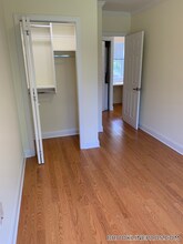 210 Gerry Rd in Brookline, MA - Foto de edificio - Building Photo