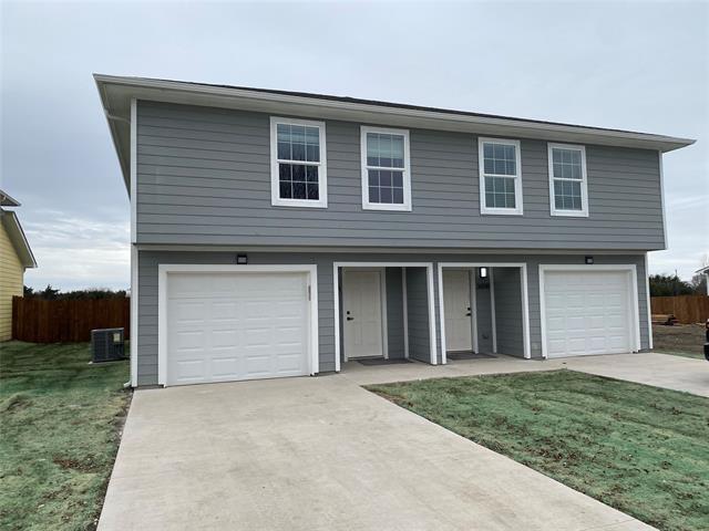 365 Sunnyside Dr in Trenton, TX - Foto de edificio