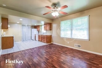 111 Elizabeth Way in Ellenwood, GA - Building Photo - Building Photo