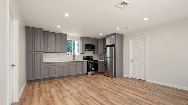 4013 S Harvard Blvd in Los Angeles, CA - Building Photo - Building Photo