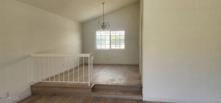 319 Bethany St in Thousand Oaks, CA - Building Photo - Building Photo