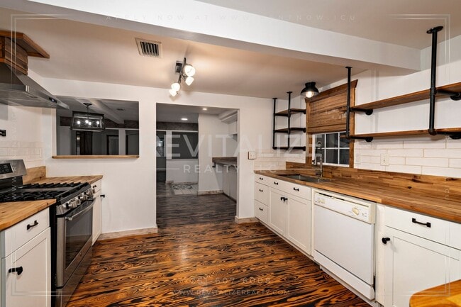 property at 308 W Fig Ave