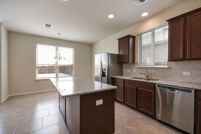 property at 276 La Dera Dr