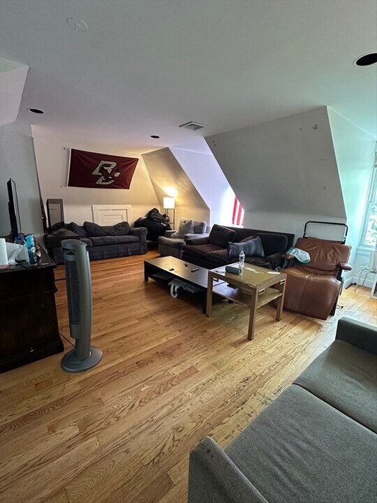 27 Orkney Rd, Unit 2 in Boston, MA - Building Photo