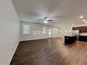 136 Cobblestone Dr in Dallas, GA - Building Photo - Building Photo