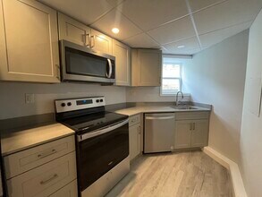 410 Hillview Pl, Unit b in Ithaca, NY - Building Photo - Building Photo