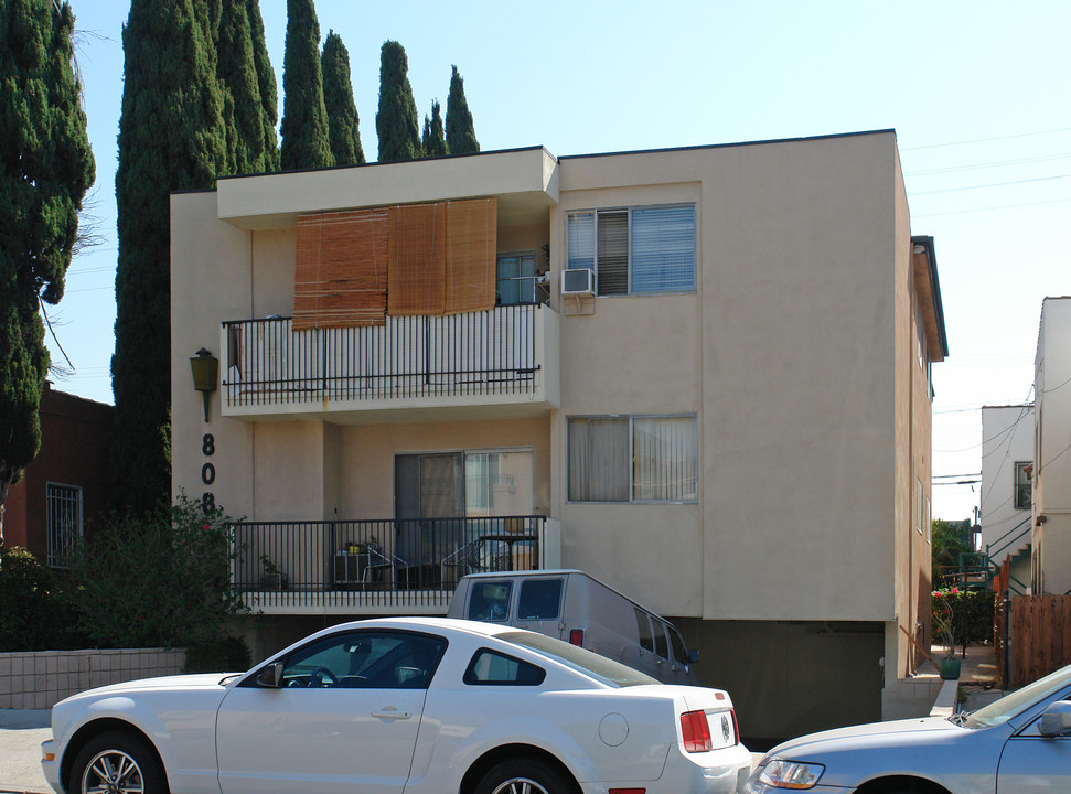 808 N Hayworth Ave in Los Angeles, CA - Building Photo