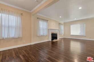 6667 W 88th St in Los Angeles, CA - Building Photo - Building Photo