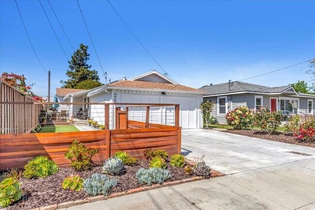 property at 4460 Fillmore St