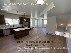 1463 Grayson Way in Farmington, UT - Building Photo - Building Photo