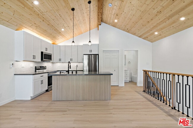 23906 Darbun Dr