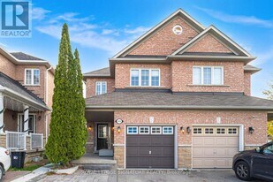 5610 Freshwater Dr in Mississauga, ON - Building Photo