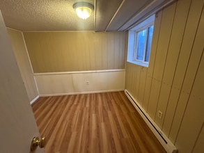 534 W Cavour Ave, Unit 2 in Fergus Falls, MN - Foto de edificio - Building Photo