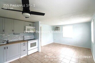 255 Pineapple St-Unit -1 in Englewood, FL - Building Photo - Building Photo